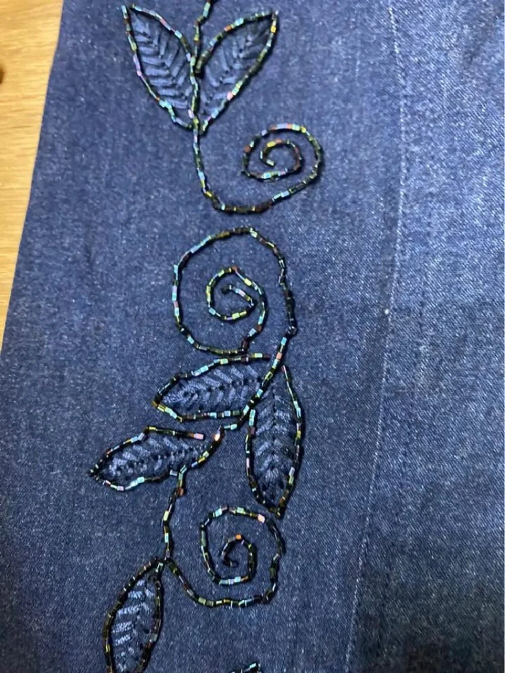 REDD Jeans Size 8 Dark Wash Embroidered Beaded Wide Leg Jeans Y2K Boho Capri